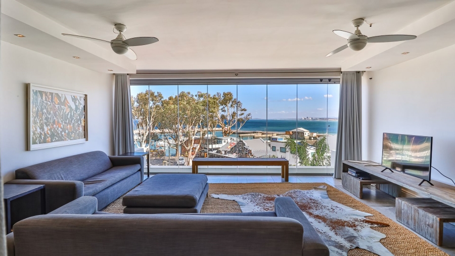 To Let 4 Bedroom Property for Rent in Gordons Bay Village Western Cape